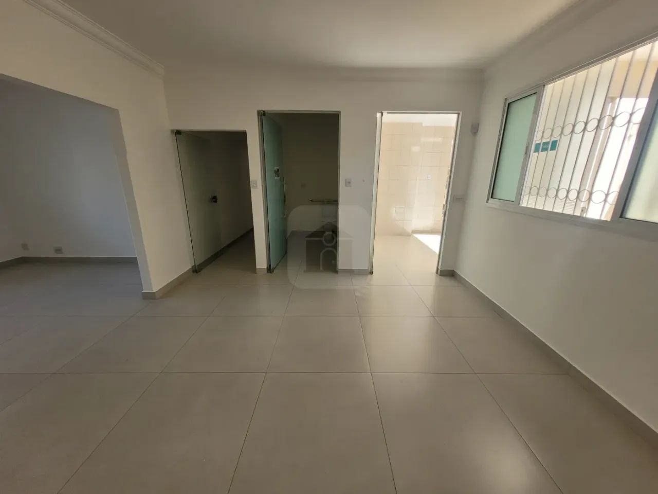 Casa comercial para locação no bairro Martins - Foto 3