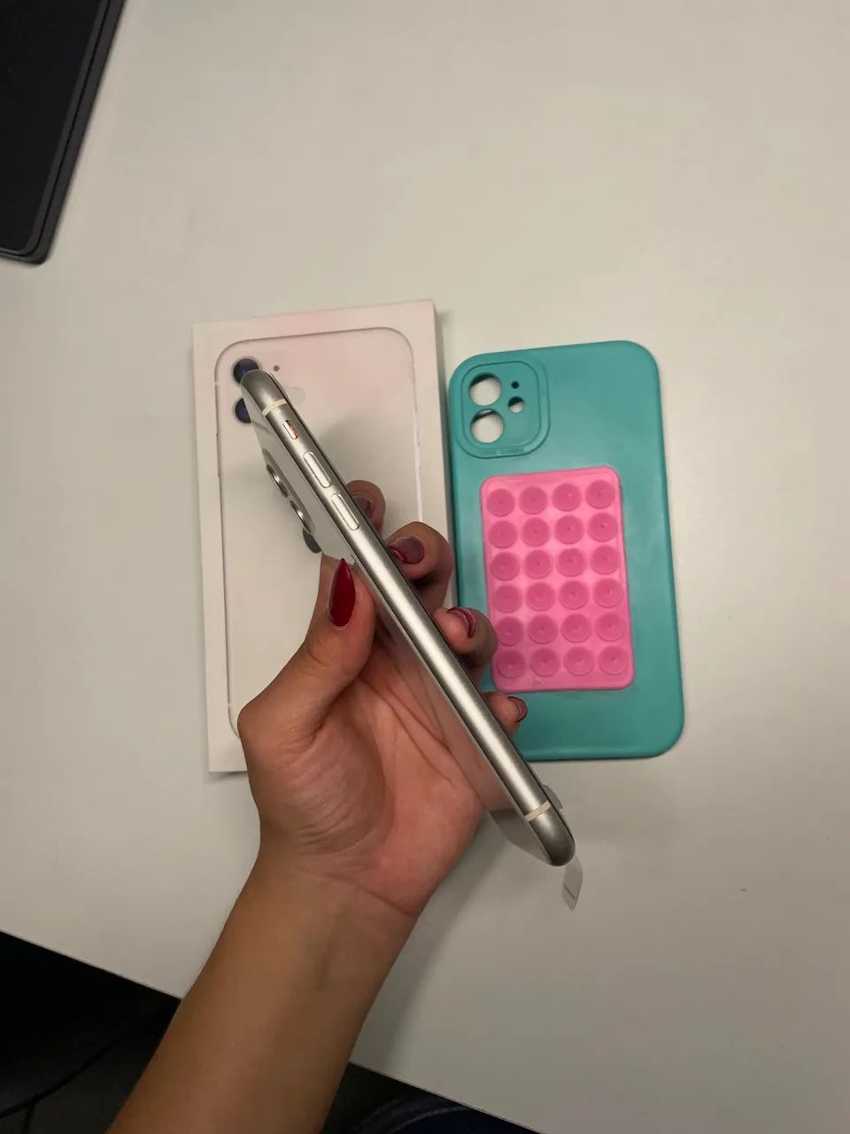 Iphone 11 impecável COM CAIXA - Foto 4