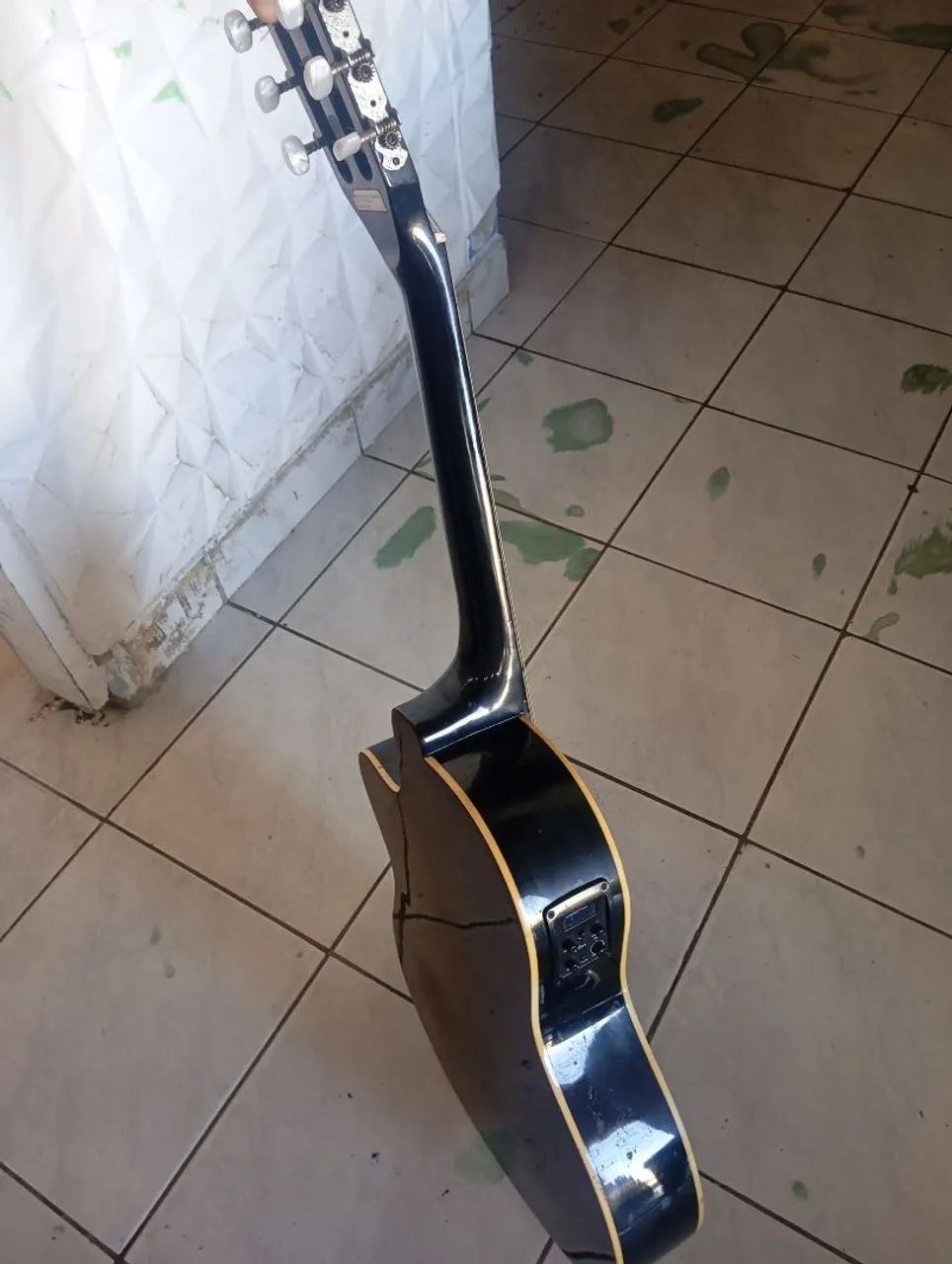 Violão eletrônico acústico 
