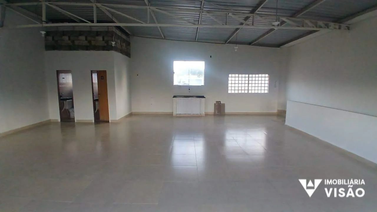 PONTO COMERCIAL COM 02 BANHEIROS E 02 SALAS COM DIVISÓRIAS NO CENTRO - Foto 3