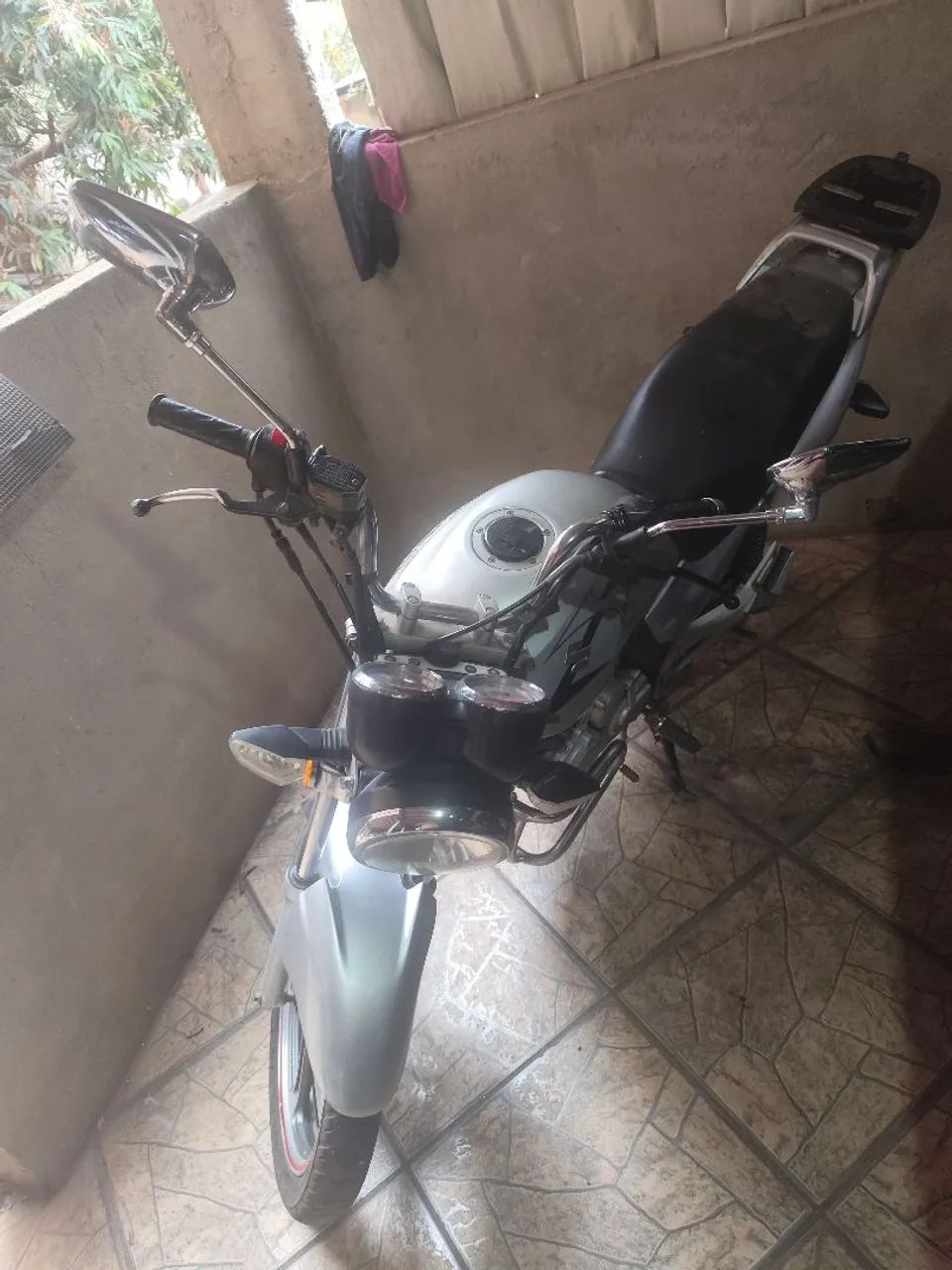 Suzuki 150 - Foto 2