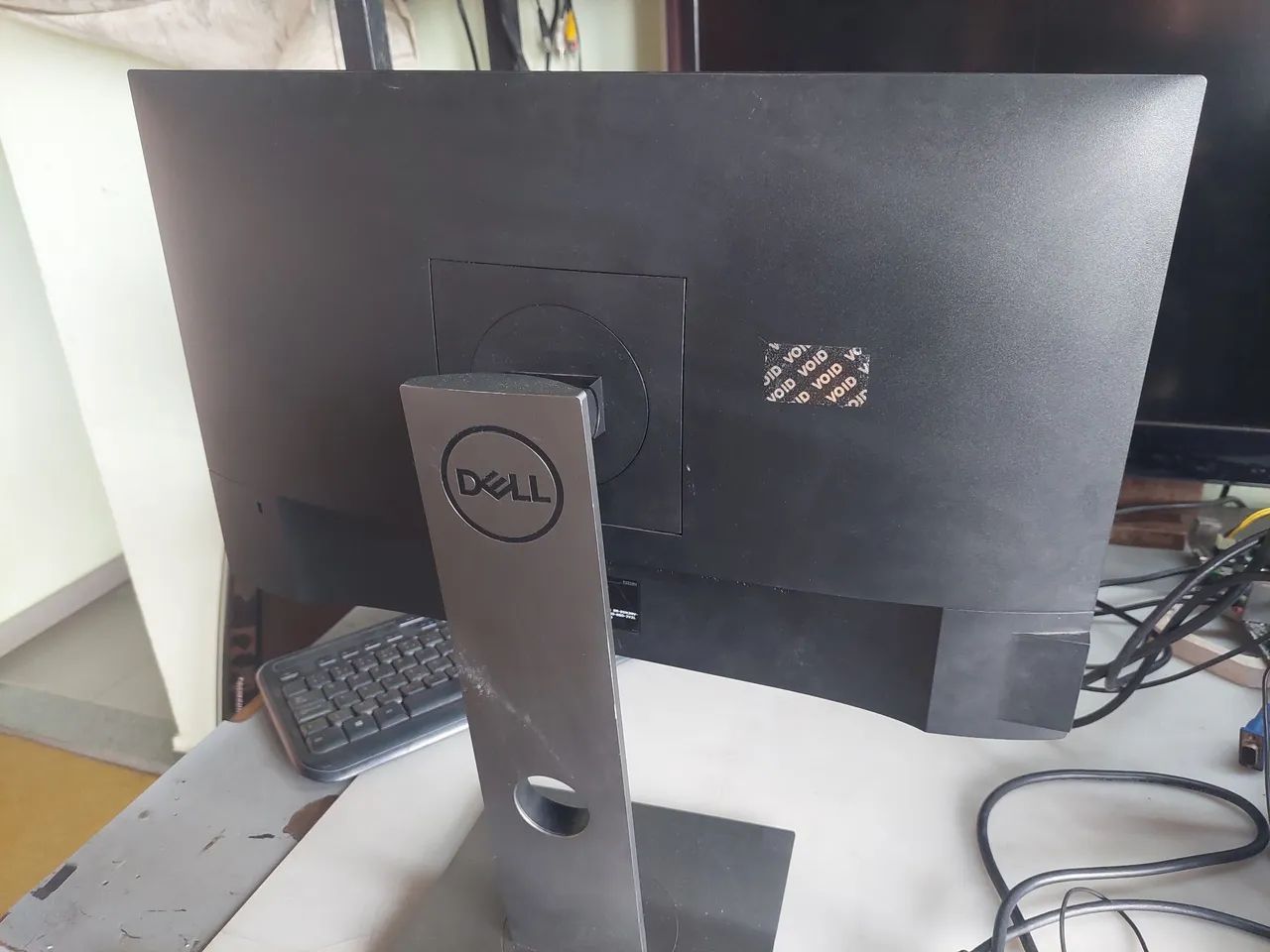 Monitor Del  22 polegadas com defeito - Foto 4