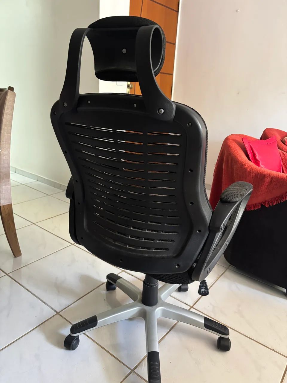 Cadeira Ergonômica  - Foto 4