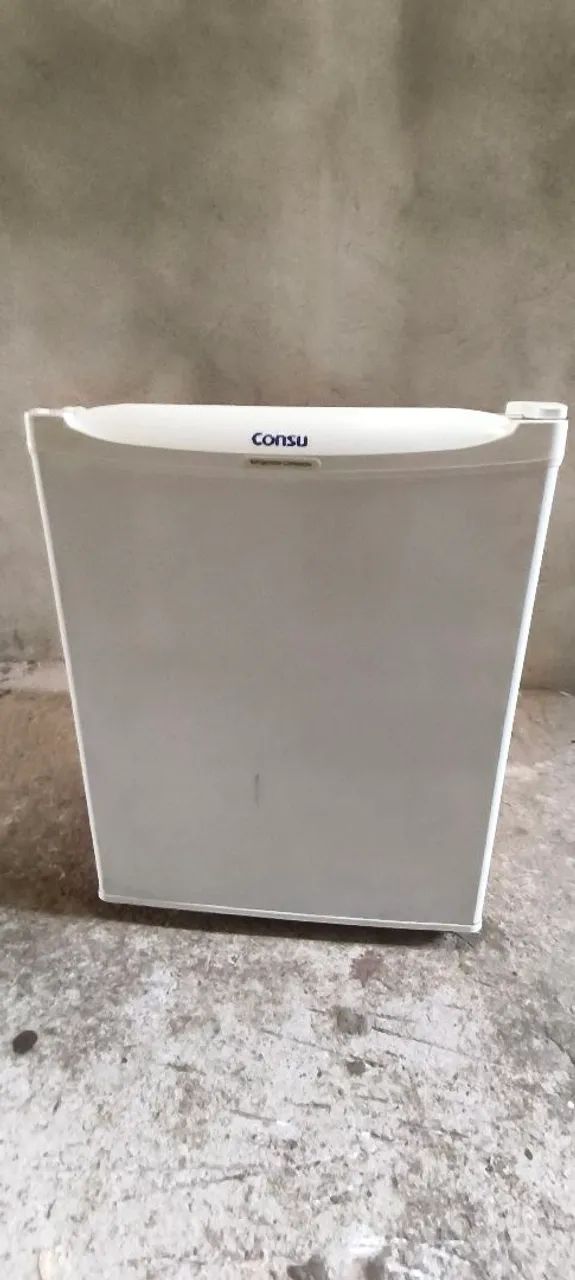 Frigobar Consul 76 litros