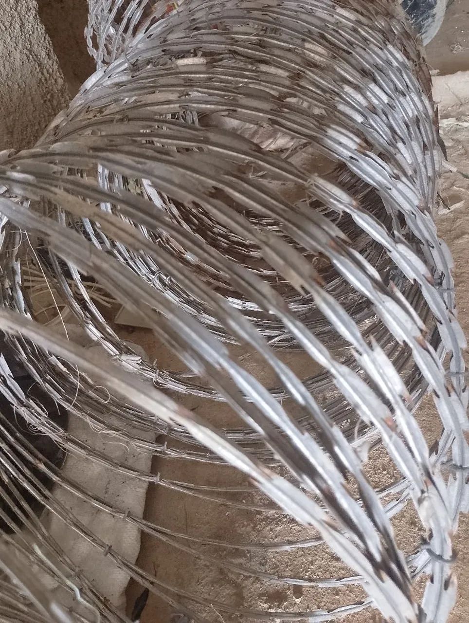 Concertina cortante 25 metros - Foto 2