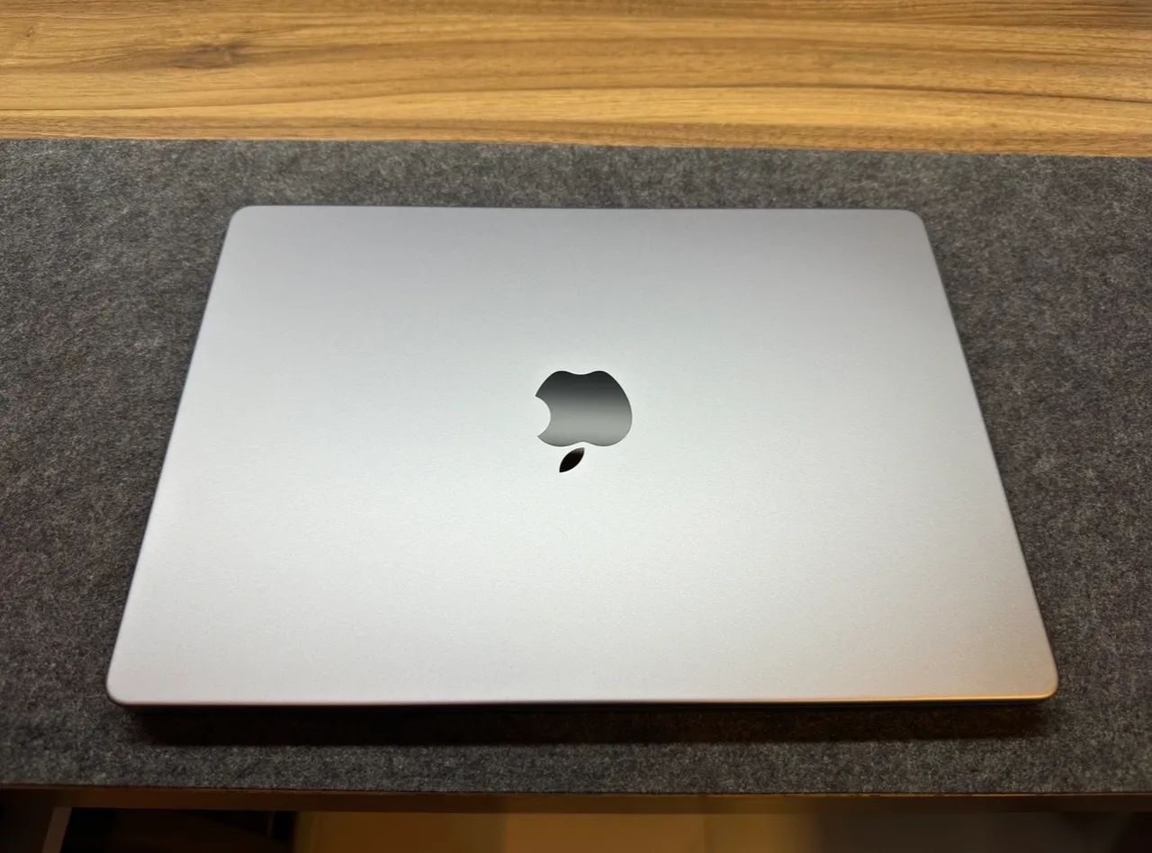 MacBook Pro M3 - 16 GB RAM - 512 GB SSD - Foto 2