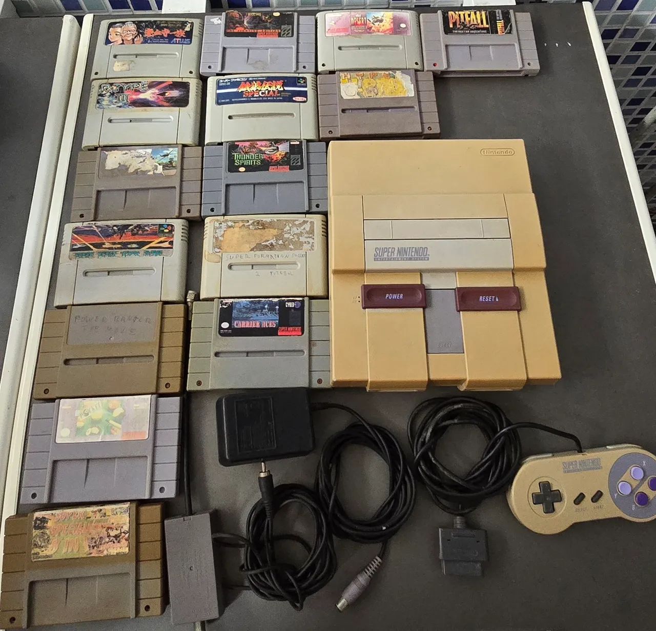 Super nintendo com 15 fitas