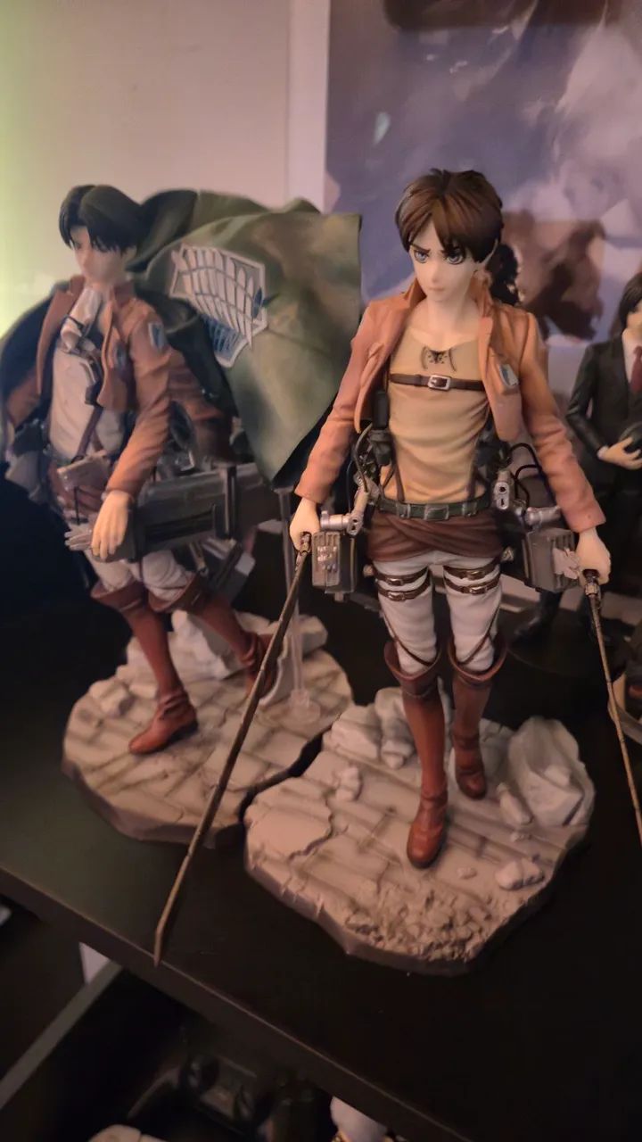 Eren Yeager e Leví Ackerman Attack on Titan Action Figure Hobbymax  - Foto 4