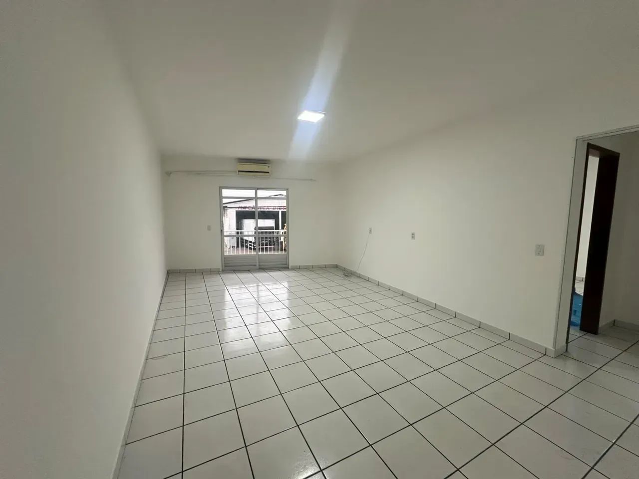 Imóvel para aluguel com 90 metros quadrados com 2 quartos em Centro - Palhoça - SC