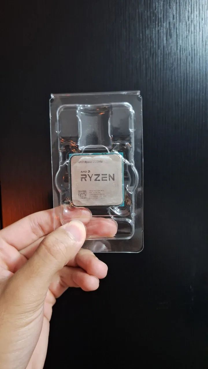 Processador Ryzen 3 3200G usado + Coolerbox - Foto 4