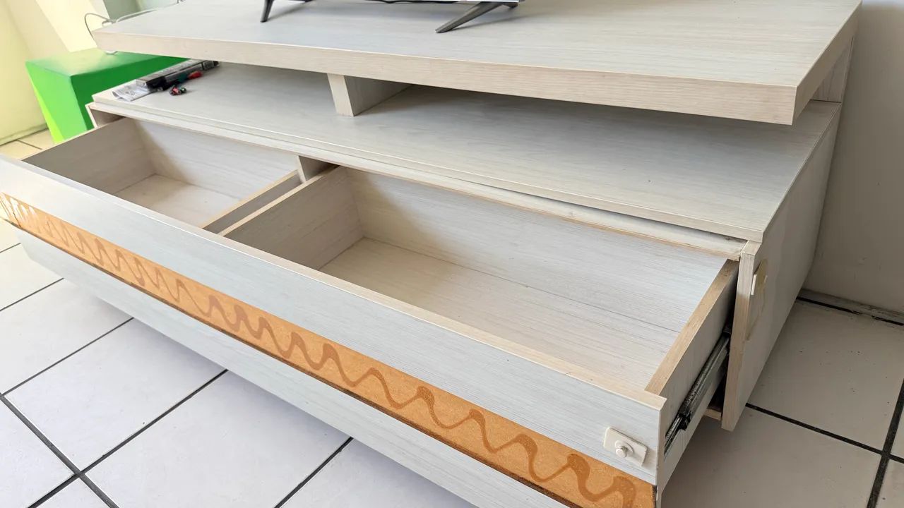 Rack para sala com duas gavetas  - Foto 3