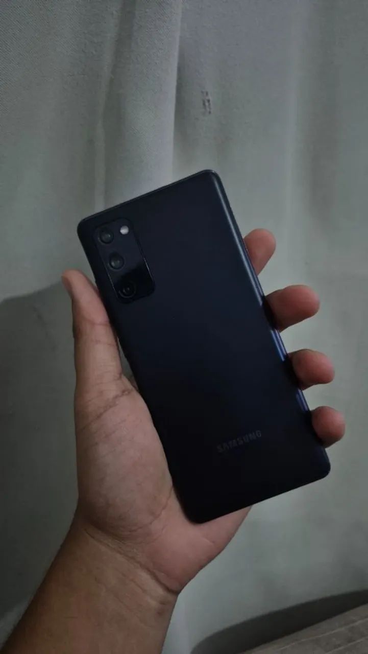 Samsung S20 FE - 128gb - perfeito estado - Tem conversa no valor - Foto 5