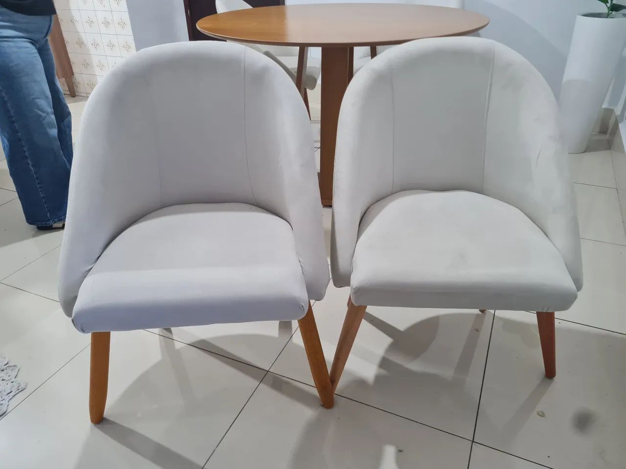 2 Poltronas seminova 