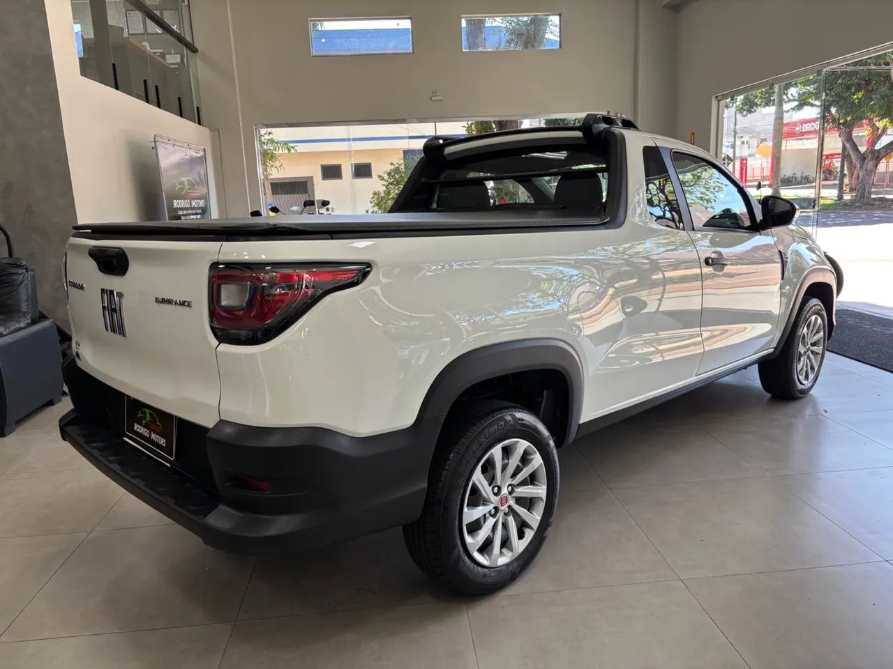 Fiat Strada Endurance 1.4 Flex 8V C 2023 - Foto 5