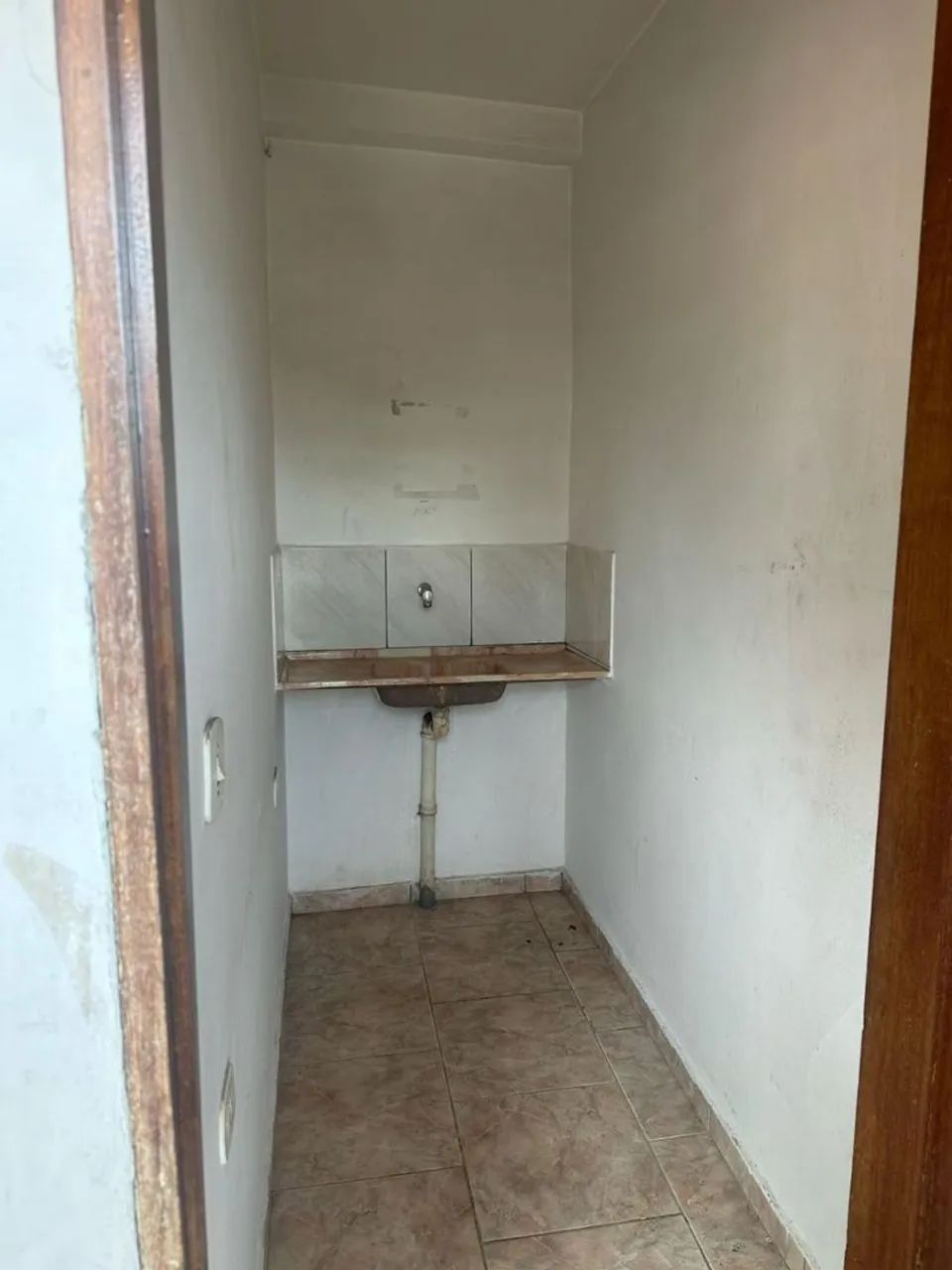 Casa com sobrado - próx ao shopping cerrado - Foto 2