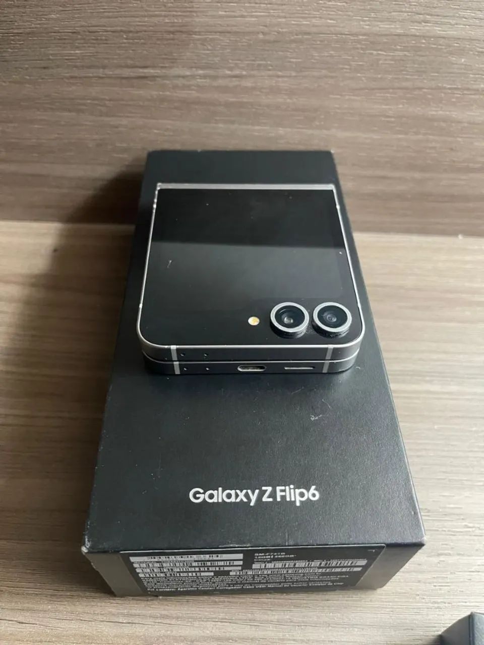 Galaxy Z Flip 6 256 - Foto 2
