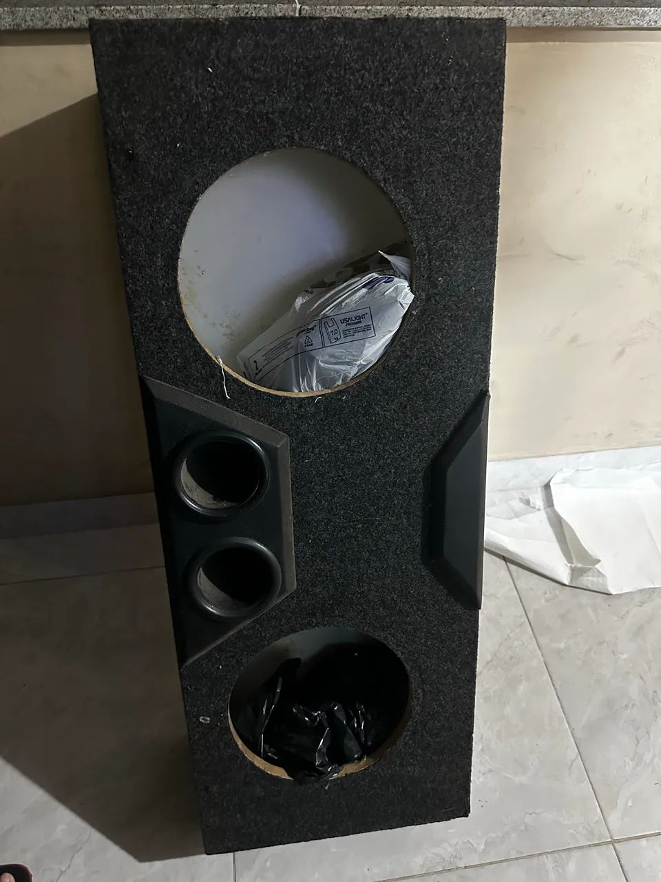 Caixa dutada pra dois sub de 10?
