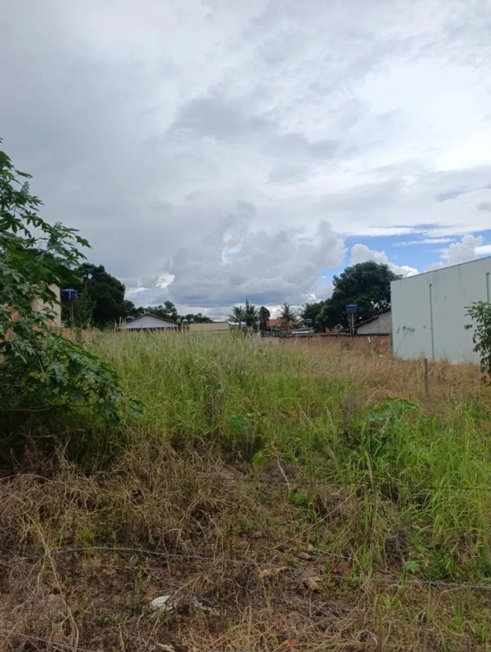 Dois lotes à venda no Bairro Goiá