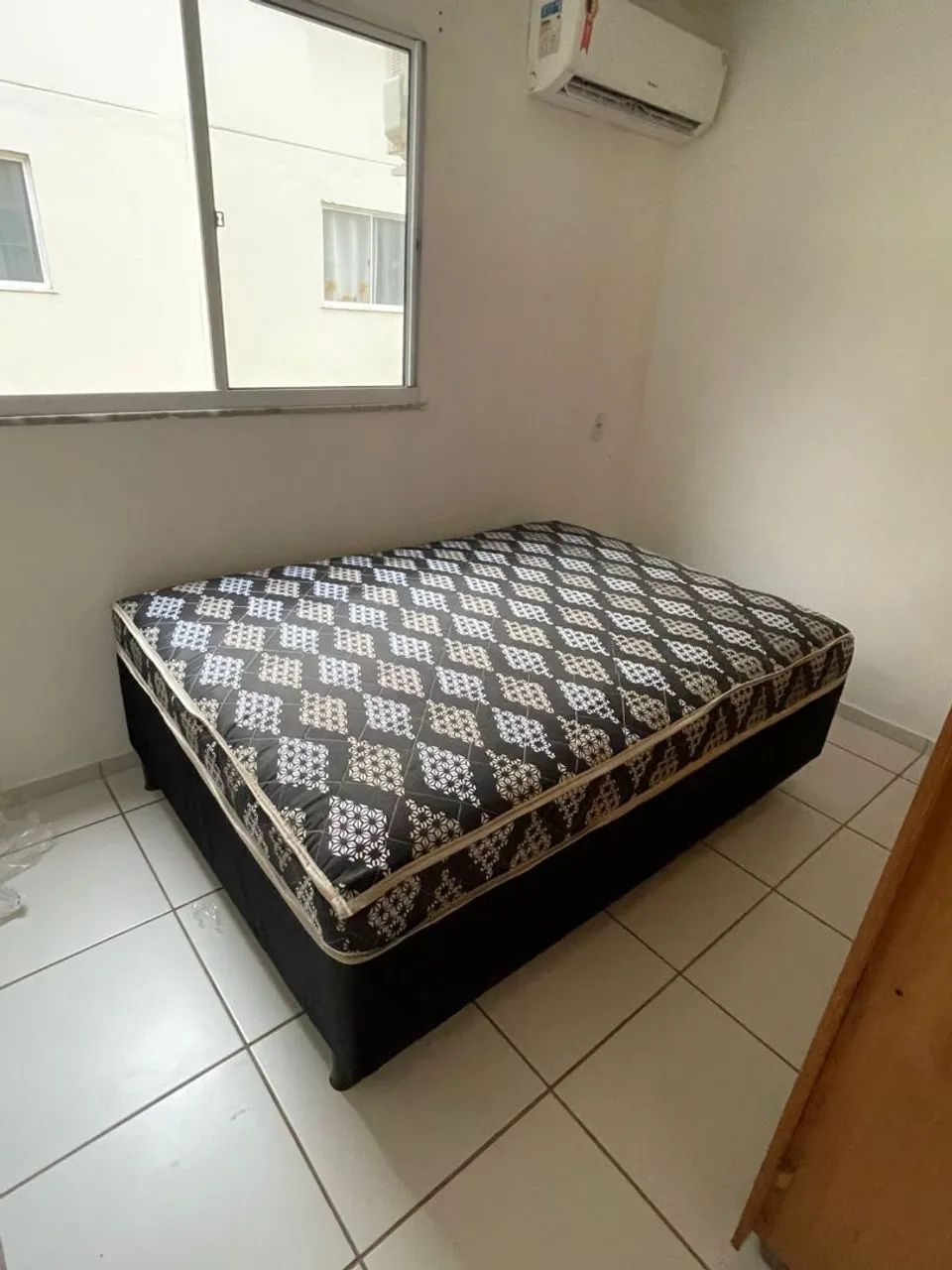 Cama box molas ensacada 
