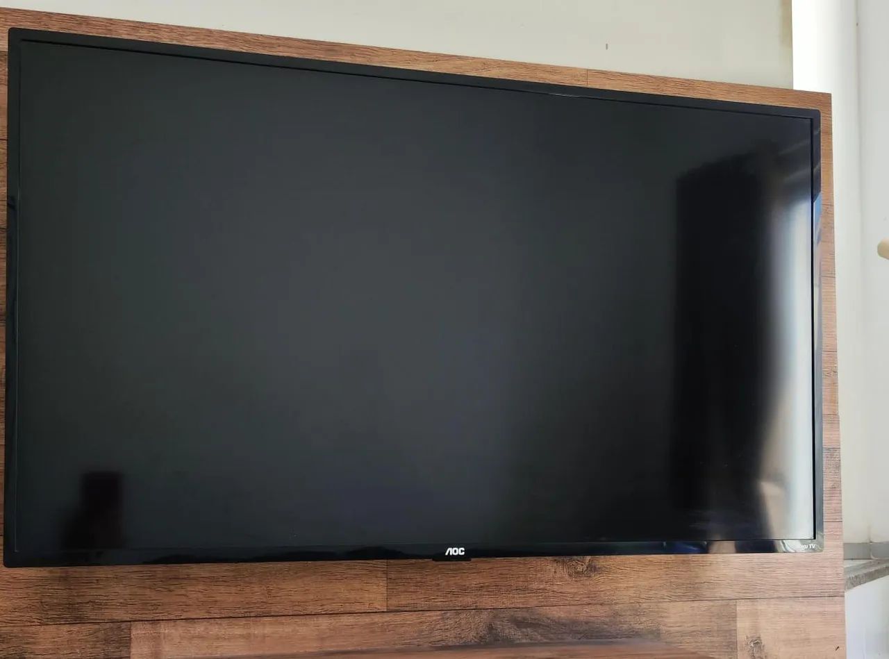 Vendo  Tv com painel, em ótimo estado, 43 polegadas, marca Roku.  - Foto 3