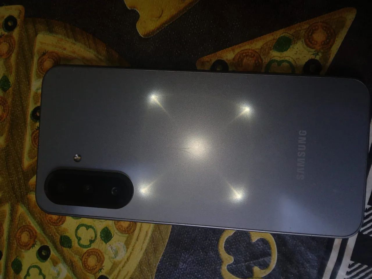 Vendo celular Samsung A17,  con apenas 3 mês de uso - Foto 3