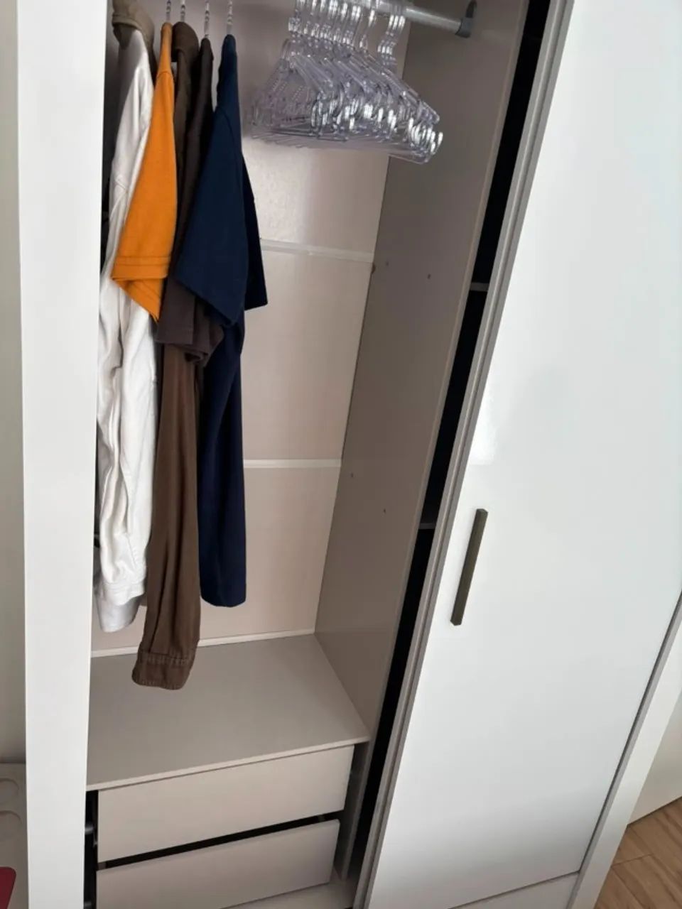 Guarda-Roupa 2 Portas e 2 Gavetas - Foto 3