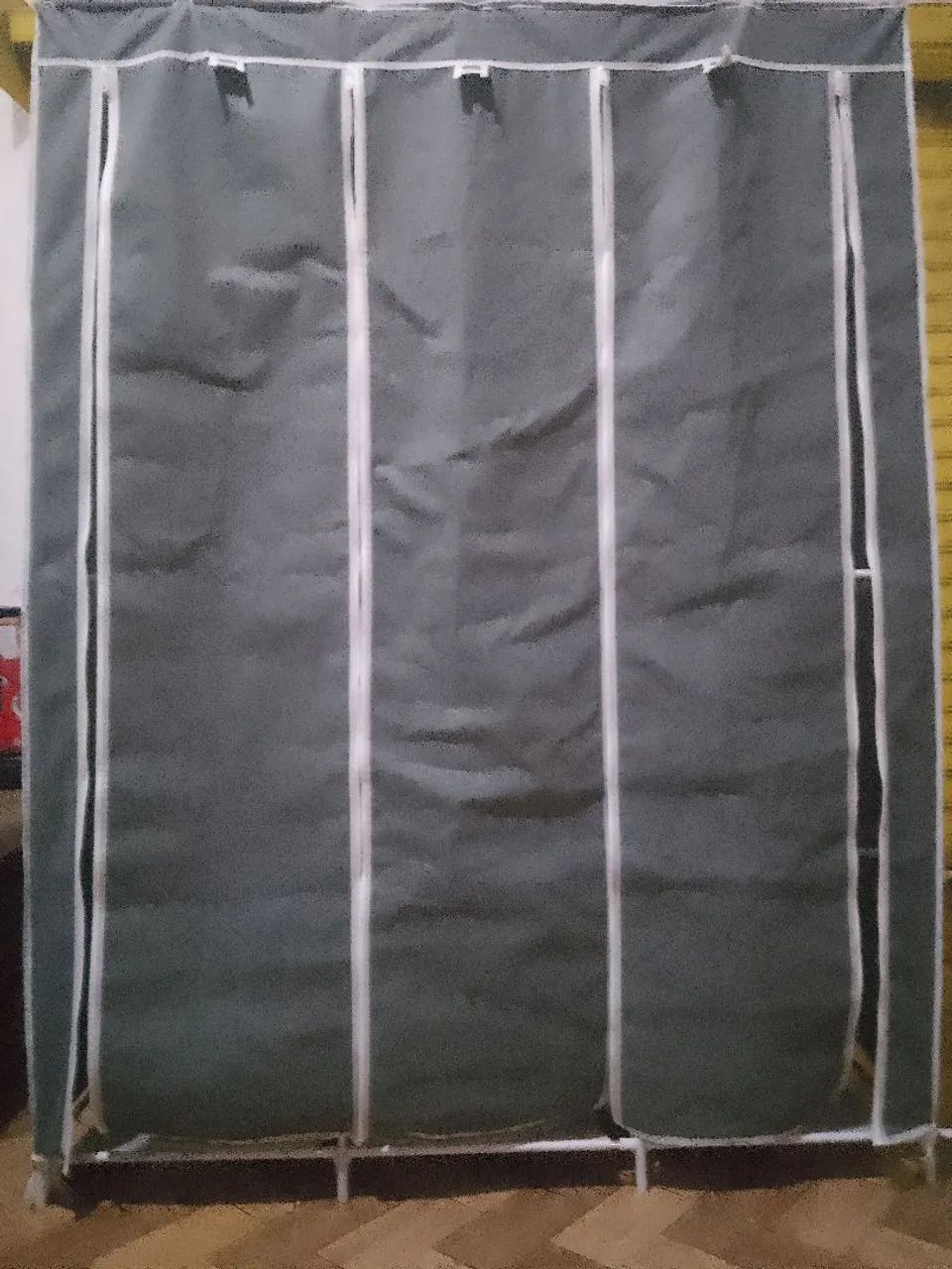 disassemblable wardrobe466452961370449921