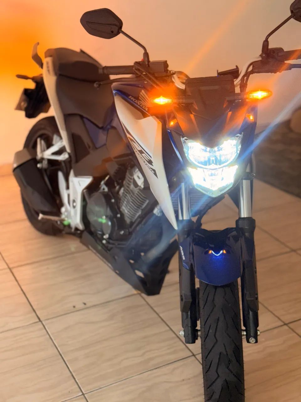 CB TWISTER 300f - Foto 3