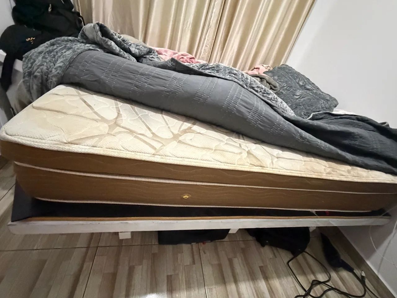LINDA CAMA DE FERRO VINTAGE + COLCHÃO ?  - Foto 5