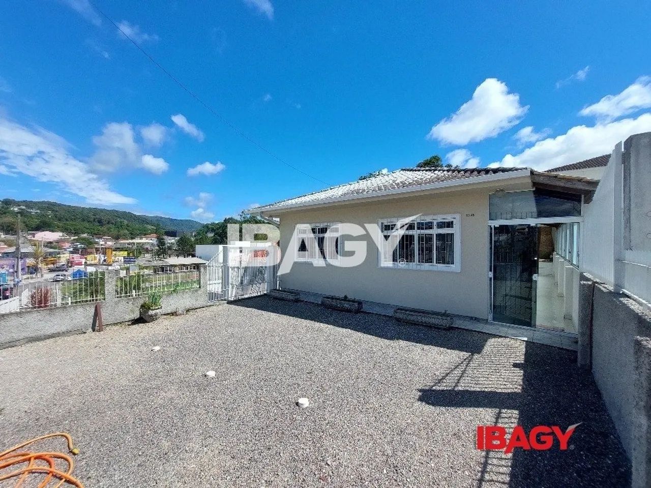 Excelente Casa 4 dormitório(s) em Forquilhas - São José