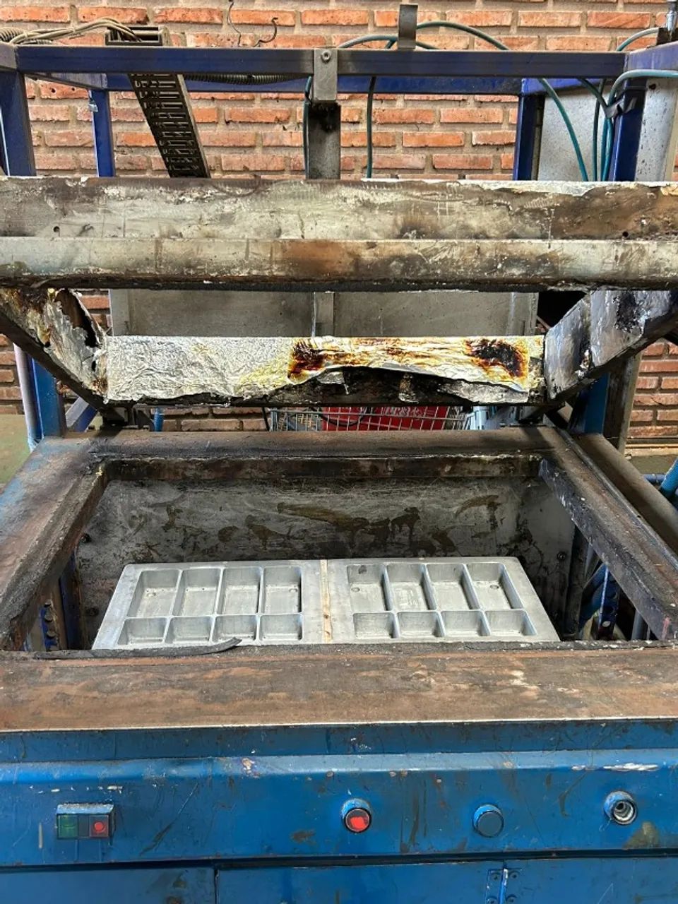 Máquina de Vacumm Forming (Termoformagem a Vácuo) 80 x 60 cm - Foto 5