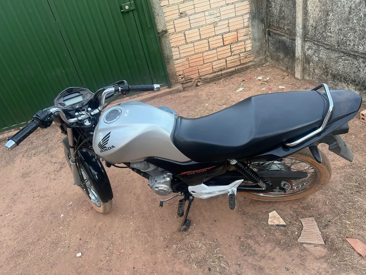 Vende se ou troco - Foto 4