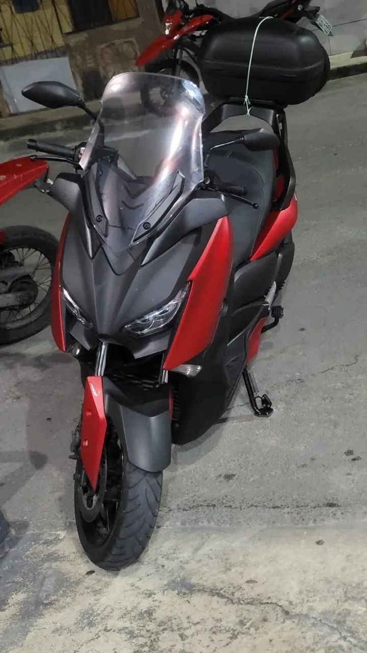 XMAX 250 com acessórios.  - Foto 4