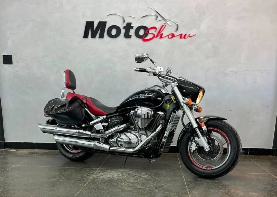 Suzuki M800