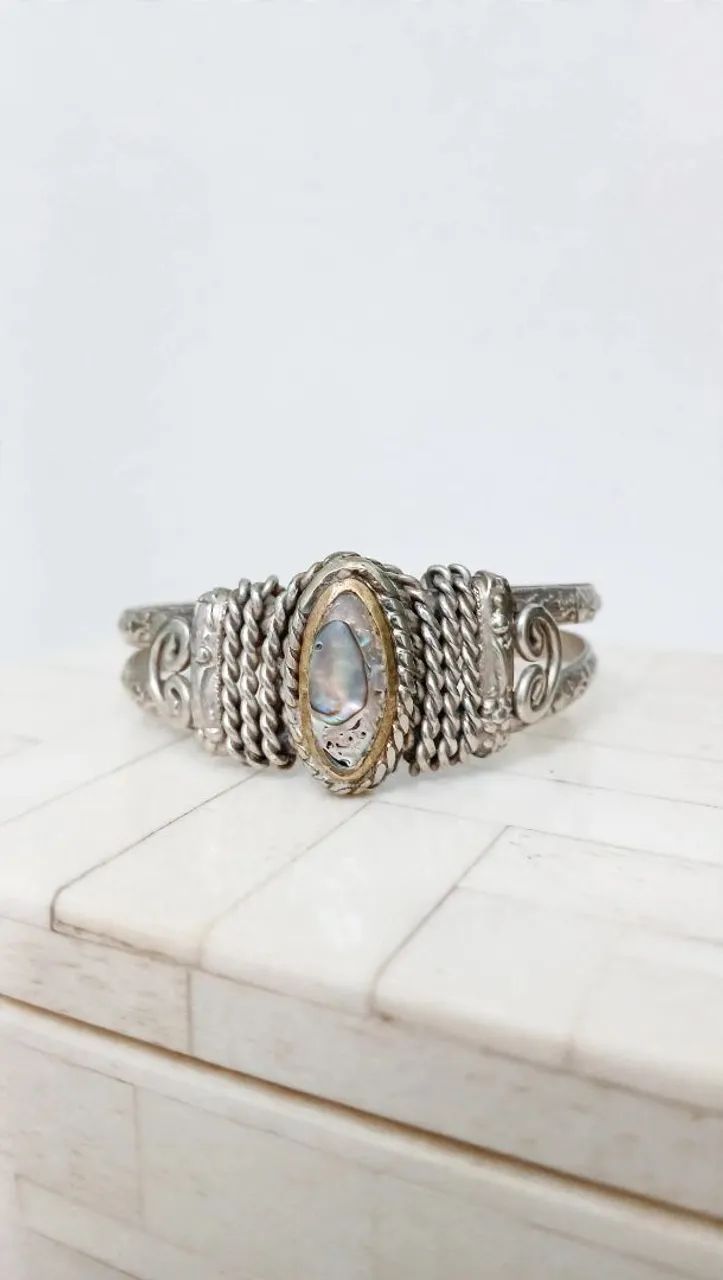 Bracelete cuff