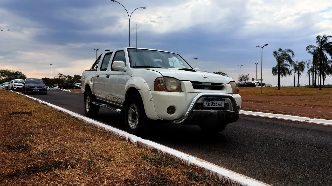 Nissan Frontier Se/se Strik/one CD 4X4 2.8 Dies 2003
