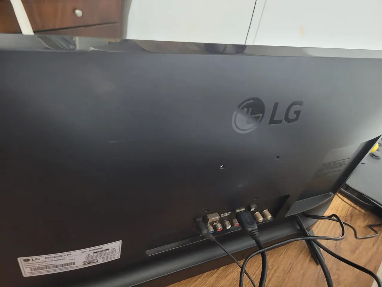 TV LG 24 POLEGADAS 4K SMART  - Foto 4