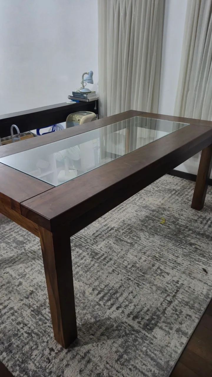 Mesa de jantar em imbuia e tampo de vidro  - Foto 3