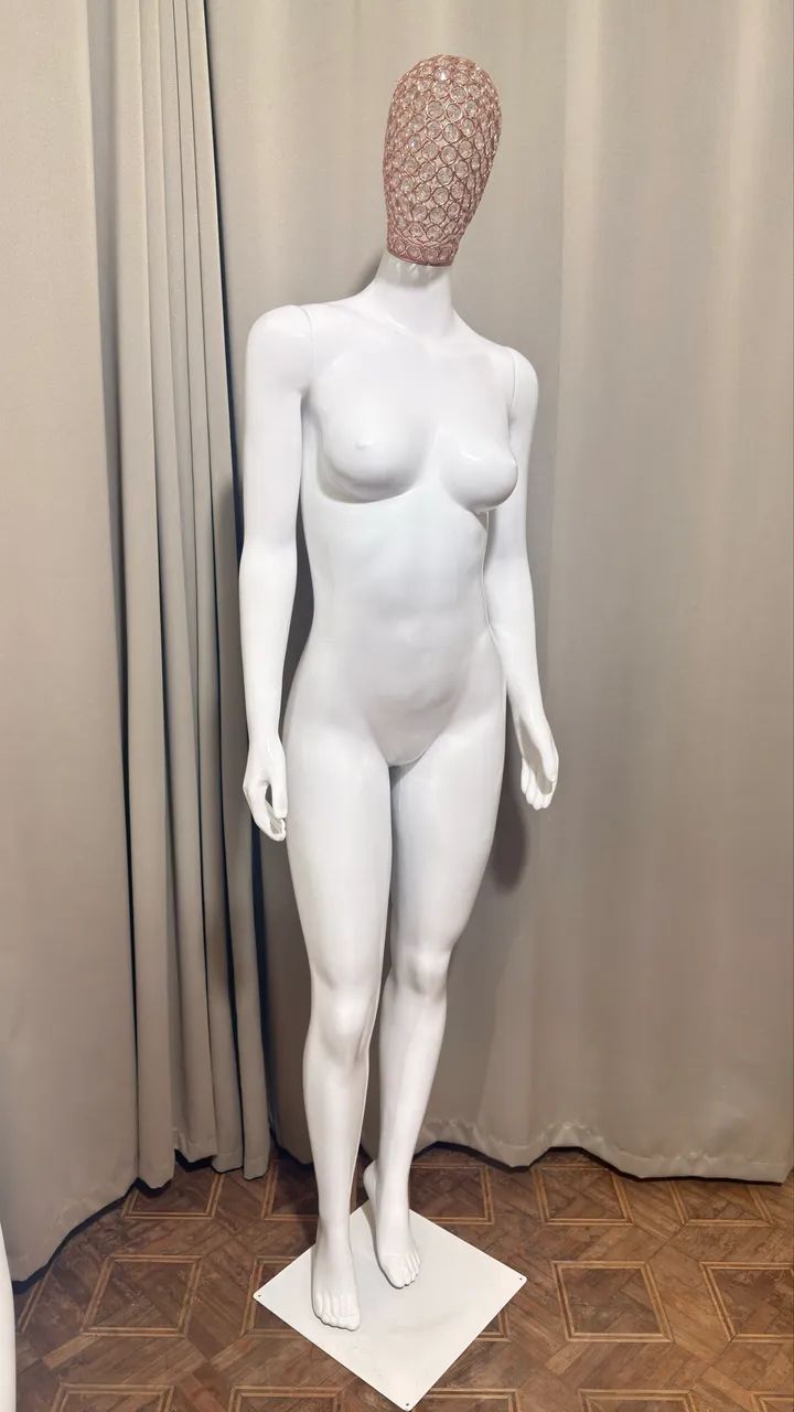 Manequim feminino cabeça aramada  - Foto 3