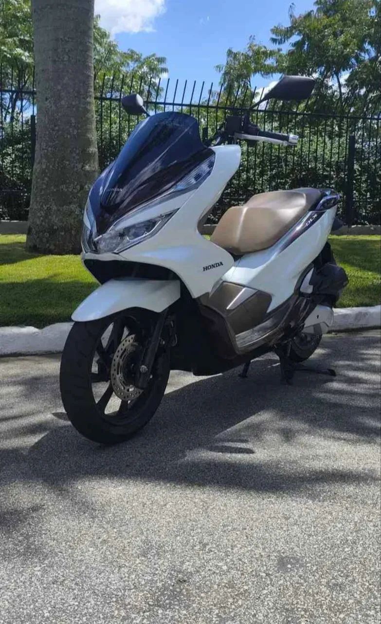 PCX DLX 2021 - Foto 2