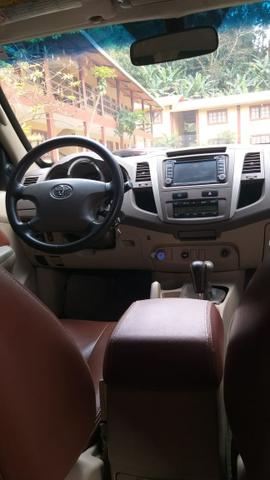 Toyota Hilux sw4 diesel 2006 blindada novíssima !!! - Foto 7