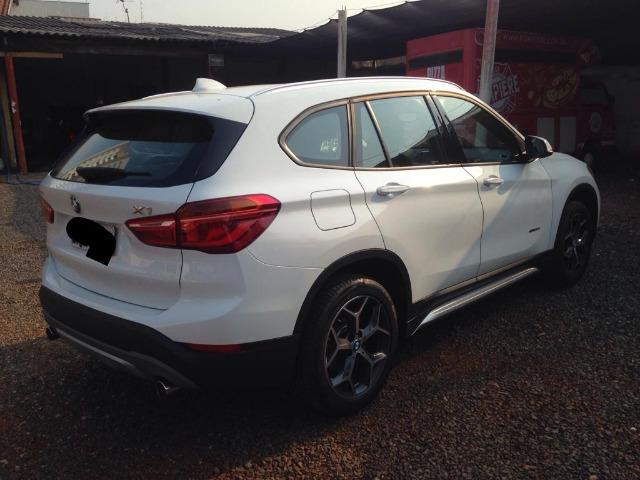 Bmw X1 20i X-Line 2.0 turbo active flex 2016 - Foto 3