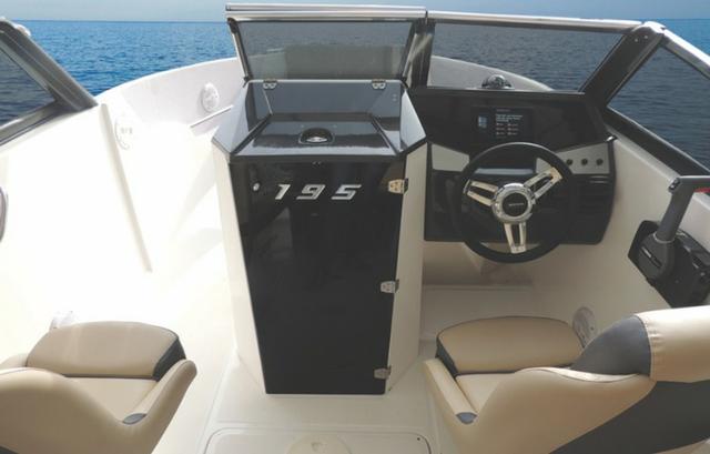 Lancha Ventura 195 Cross com Motor Mercury 100HP-CT - pronta para navegar - Foto 6