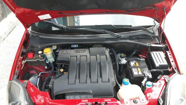 Fiat Punto Attractive 1.4 2012 com Kit Itália - Foto 4