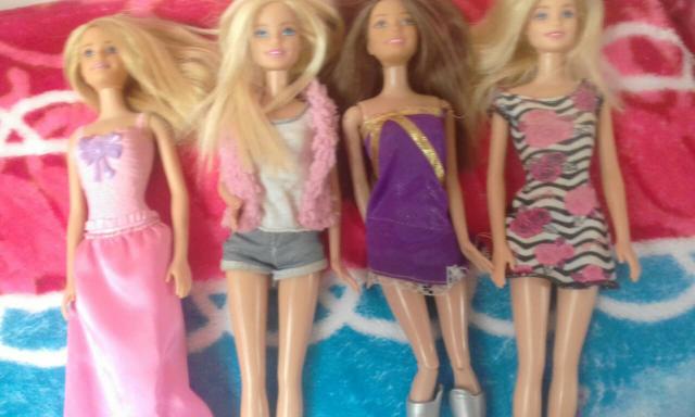 3 boneca barbe original 50 reais