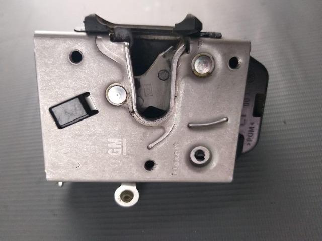 Fechadura Dianteira Esquerda Gm Corsa Montana Meriva - Foto 2