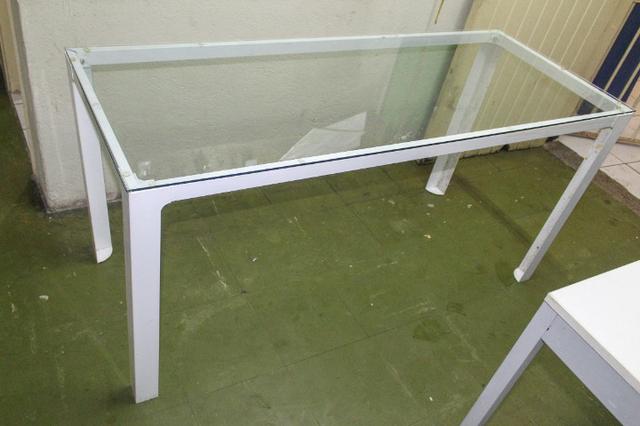 Mesa de Escritório em Ferro e Vidro Branca / Escrivaninha Office