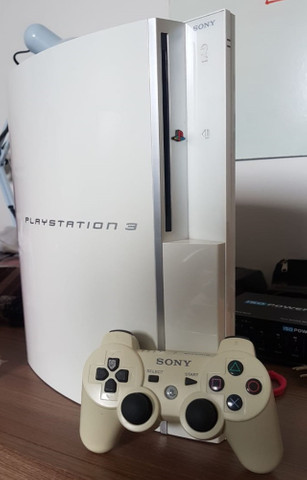 Playstation 3 PS3 Fat Branco HD 1Tb com mais de 50 jogos Novinho - Foto 3