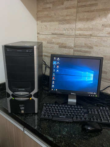 Computador Core 2 3GB RAM 250HD Tela 15 Completo
