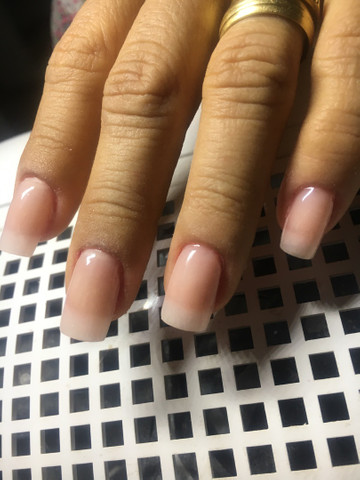 Unhas em gel - Foto 5